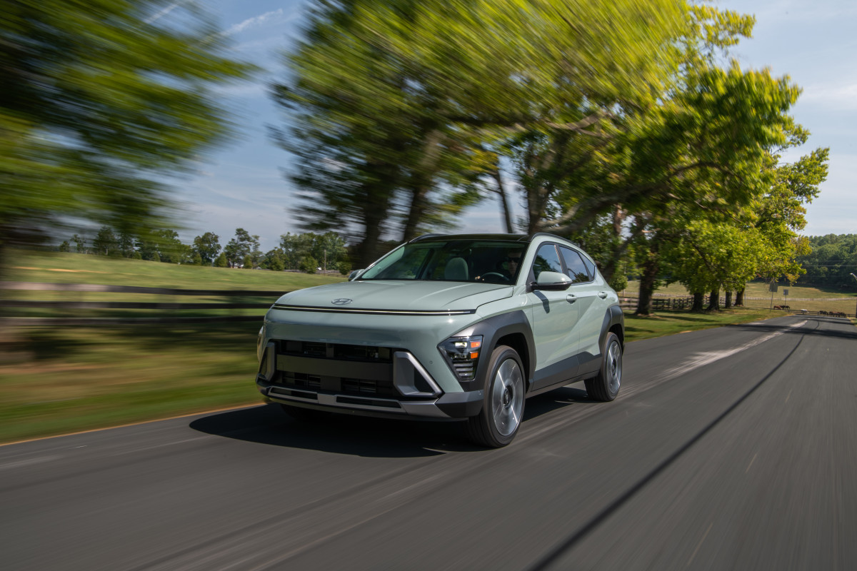 Hyundai’s 2026 Kona Lease Deals Challenge the Status Quo of Affordable Cars, Igniting a Battle Between Traditionalists and Modernists in the Auto Industry’s Future