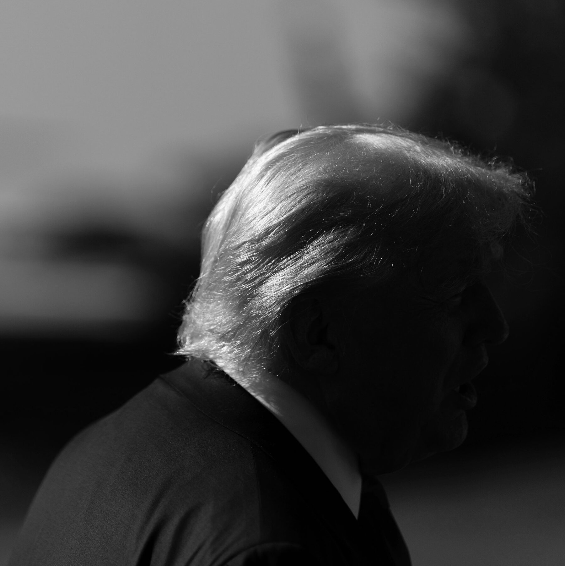 Trump’s Tactics Mirror Those of a Mafia Don, Exposing a Dangerous Trend in American Politics and Governance