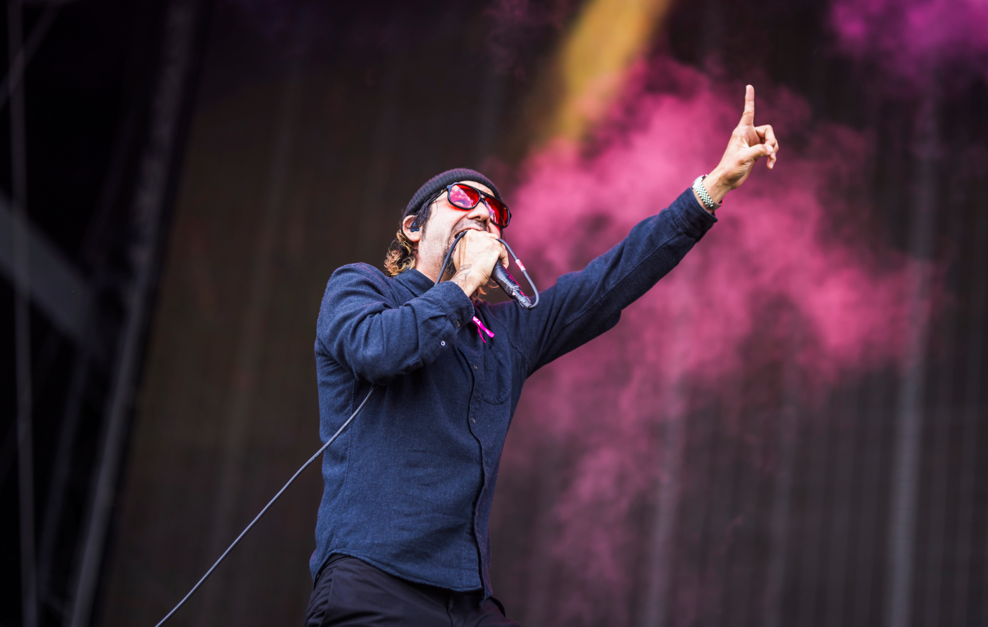 Deftones’ Chino Moreno Declares ‘Around The Fur’ the Ultimate Metal Testament, Igniting a Fierce Divide Among Fans and Critics Alike in the Battle for Rock’s Soul