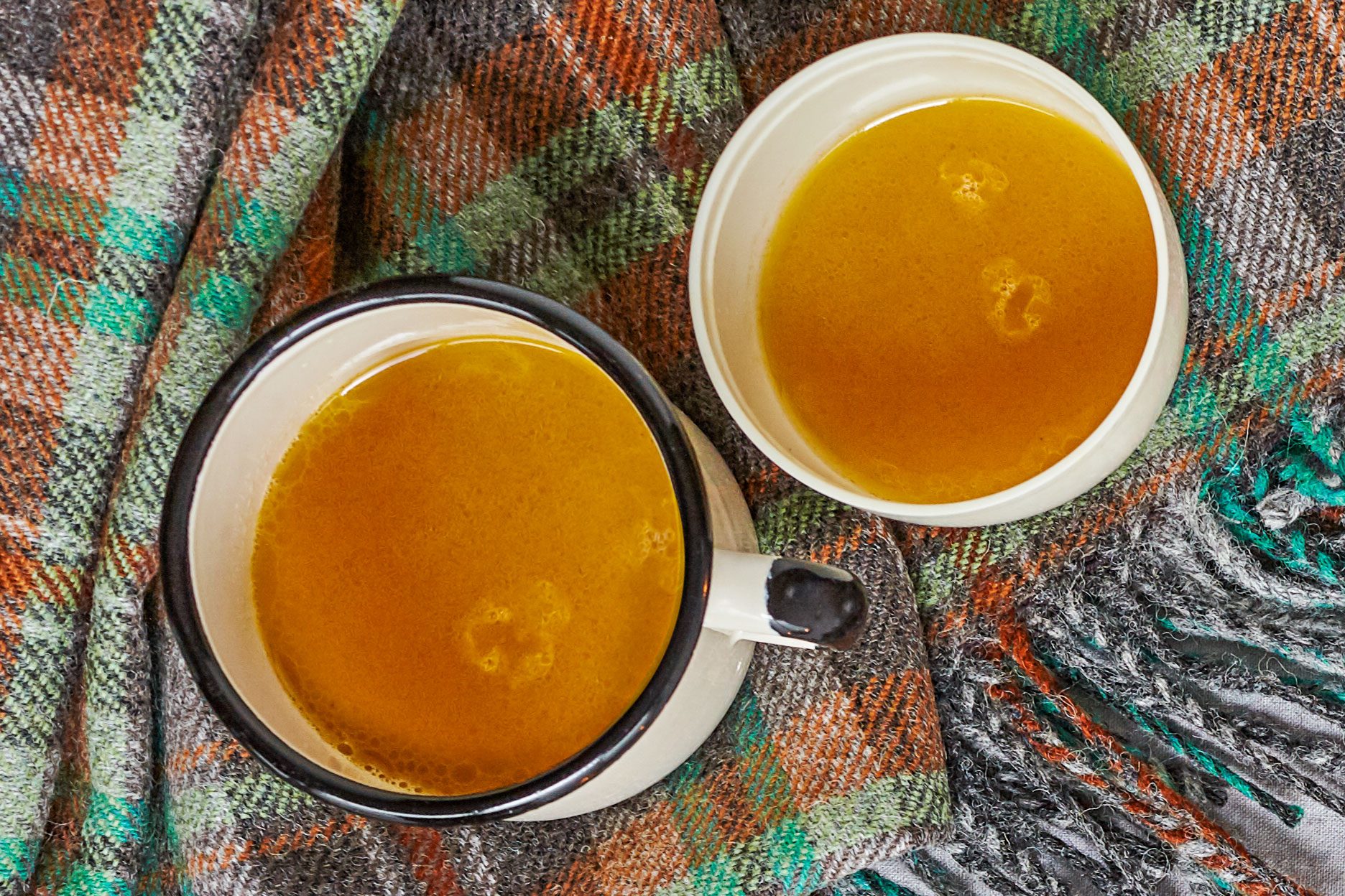 Roasted-red-pepper,-sweet-potato-&-smoked-paprika-soup