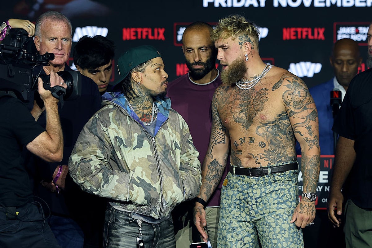 Gervonta Davis (left) and Jake Paul facing off (Getty)
