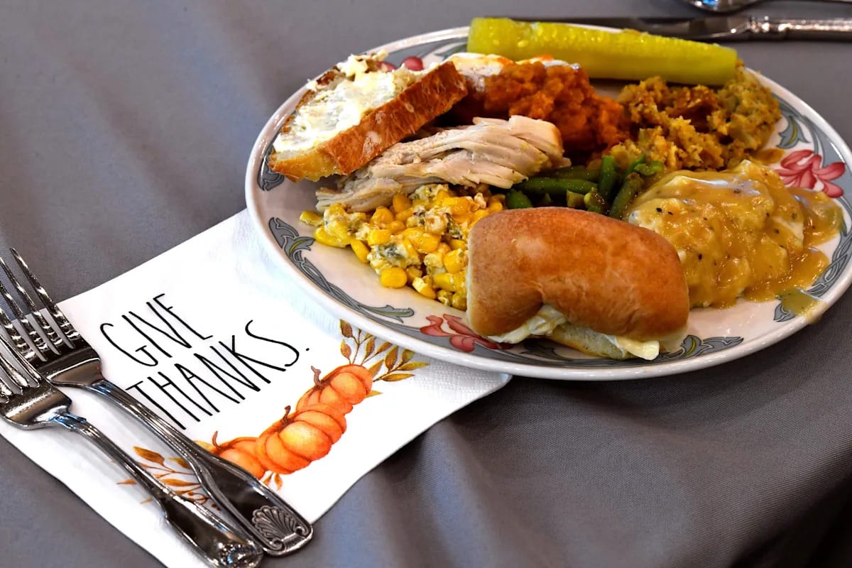 Walmart's Thanksgiving 'Gift': A Retail Revelation?