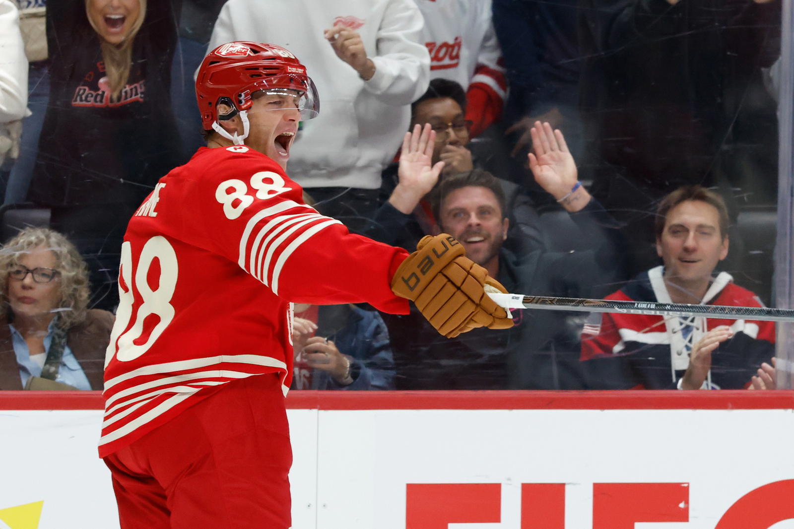 Red Wings' Todd McLellan Delivers Key Update on Patrick Kane’s Potential Return Timeline