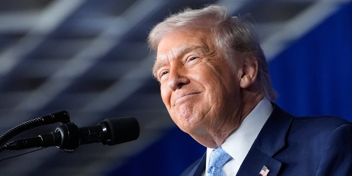 TRUMP'S $2,000 CHECK PROMISE HITS CONGRESSIONAL ROADBLOCK AMID TARIFF BATTLES!
