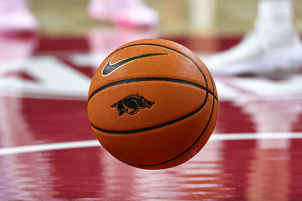 Calipari's Razorbacks: A Trap Game or a Walkover?