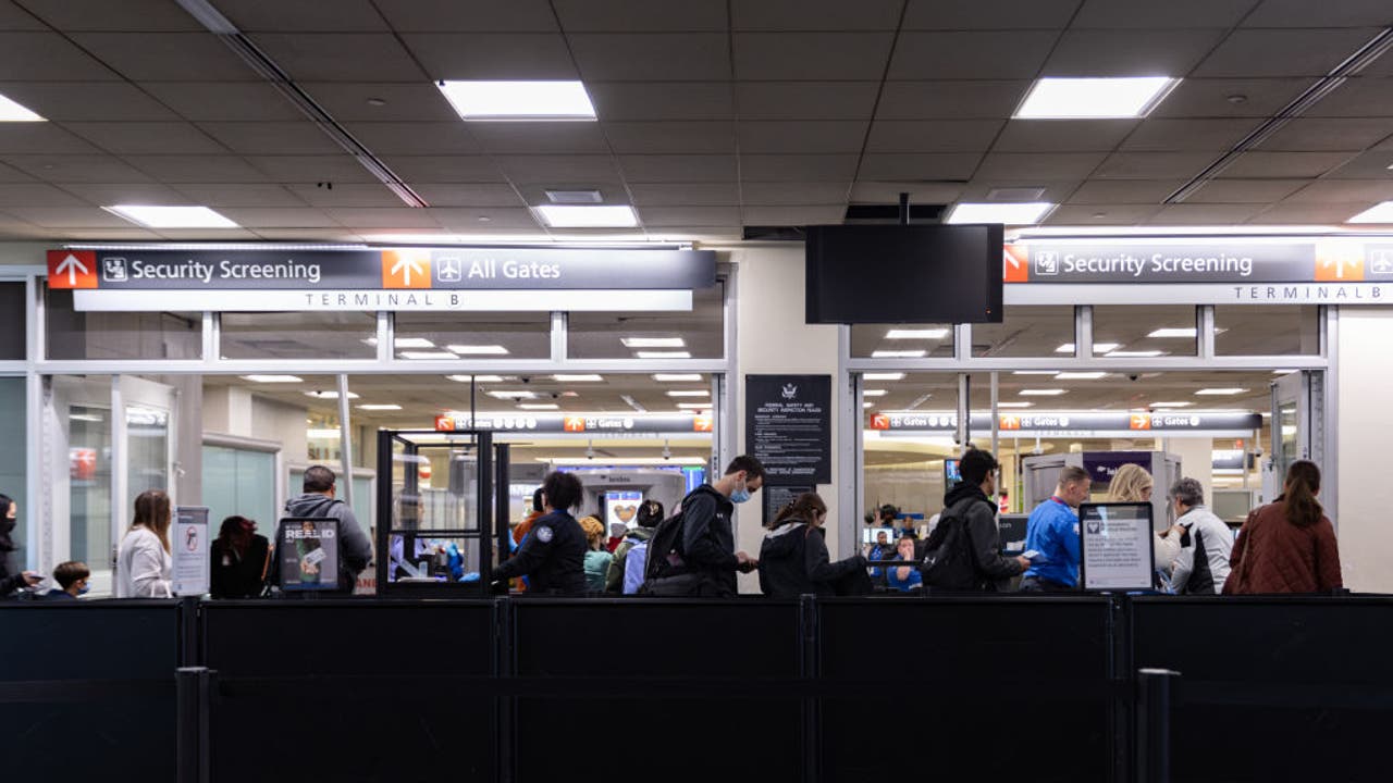 NYC Tri-State Area Airport Chaos: Deep Freeze Delays Flights