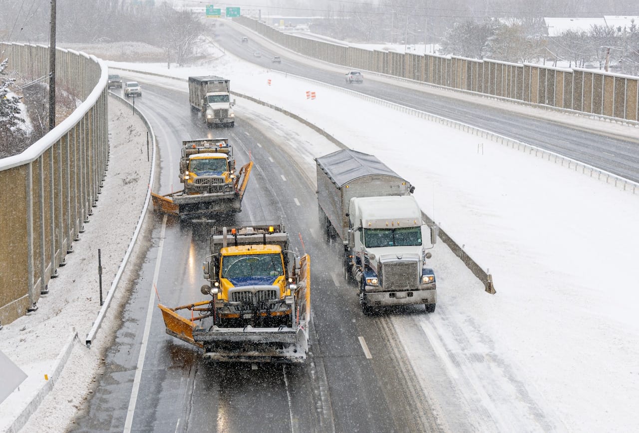 Upstate NY Snow Chaos: Travel Paralysis Predicted