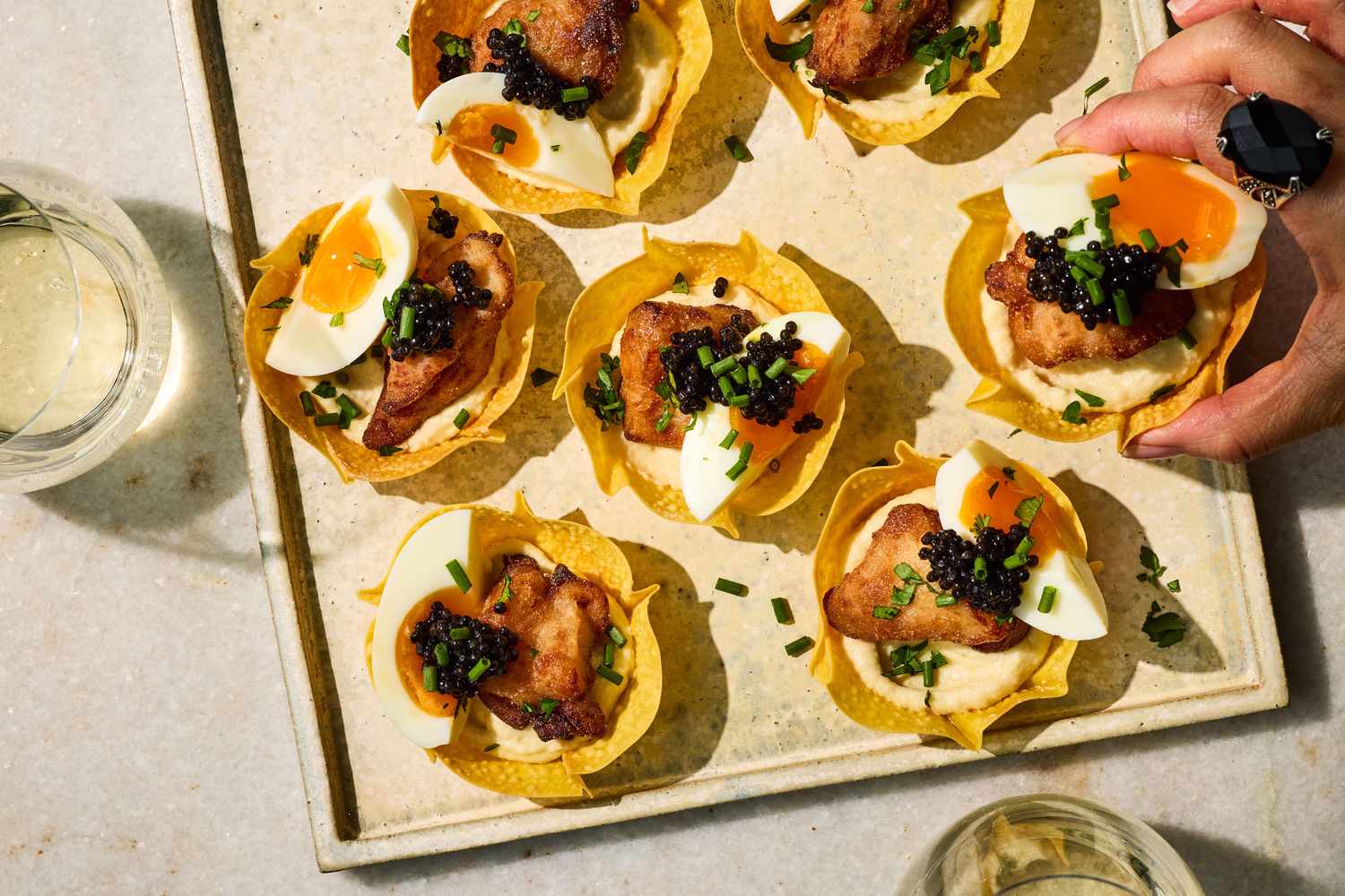 New Year's Appetizers: The Deceptive Ritual of Modern Celebrations