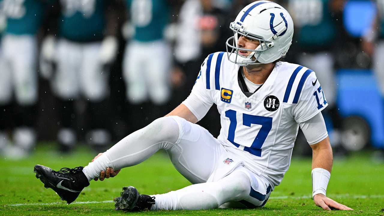 Colts QB Curse Claims Jones and Leonard