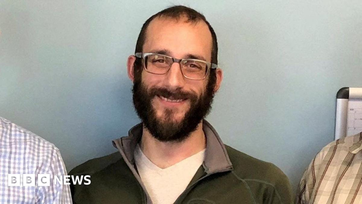 Agents Involved in Alex Pretti Shooting Put on Leave Amid Scrutiny