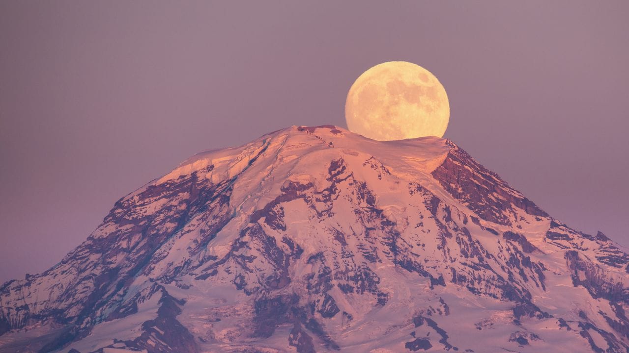 February's Full Snow Moon to Shine Alongside Jupiter in 2026