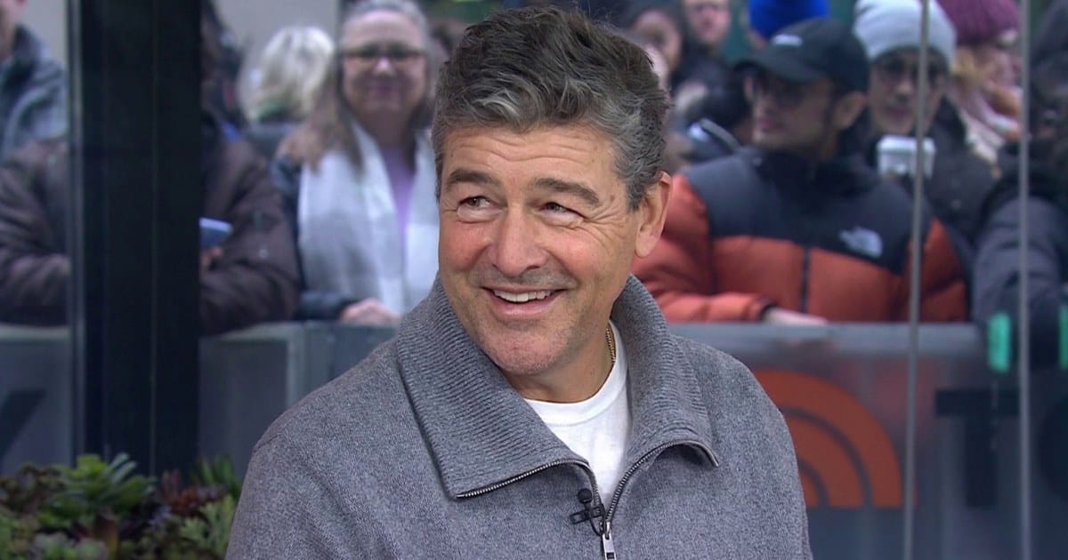 Kyle Chandler Stars in New Netflix Thriller 'The Rip'
