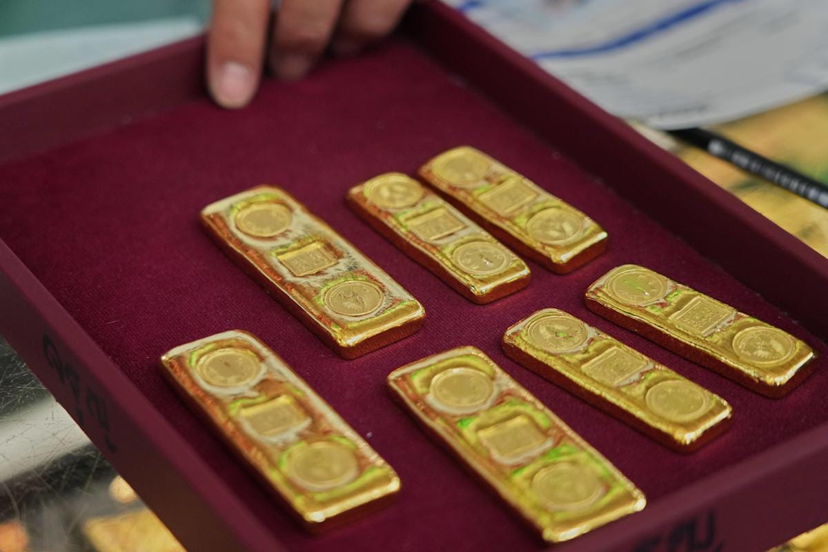 Gold Prices Tumble After Trump Fed Chair Announcement