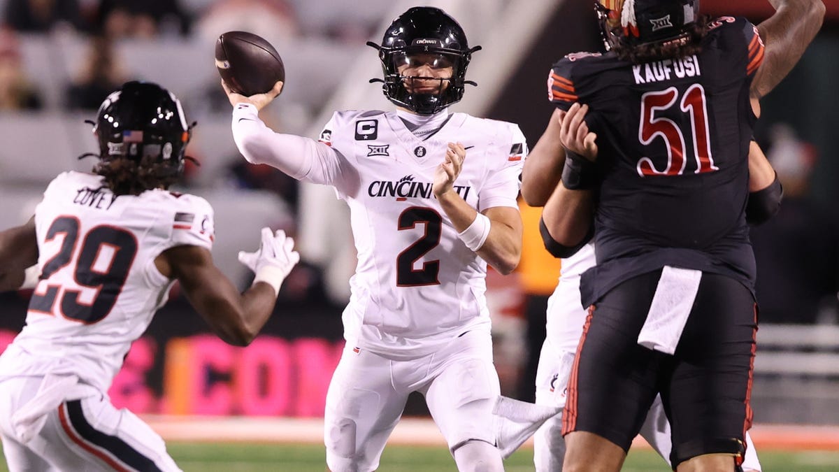 Liberty Bowl 2026: Sorsby's Cincinnati Scandal Exposed