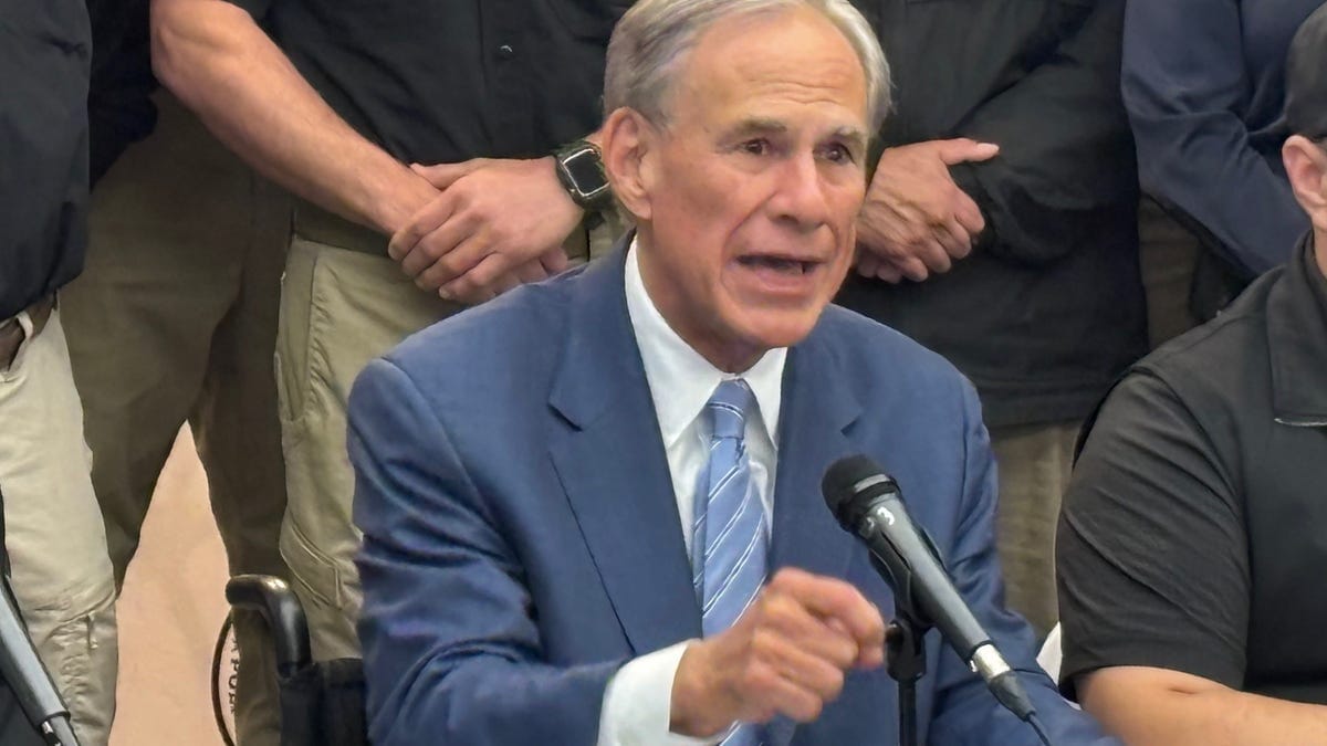 Abbott Calls for ICE Mission Reevaluation After Minnesota Tragedy