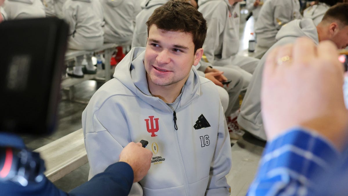 Mendoza's Miami Roots Fuel Indiana QB's Championship Run