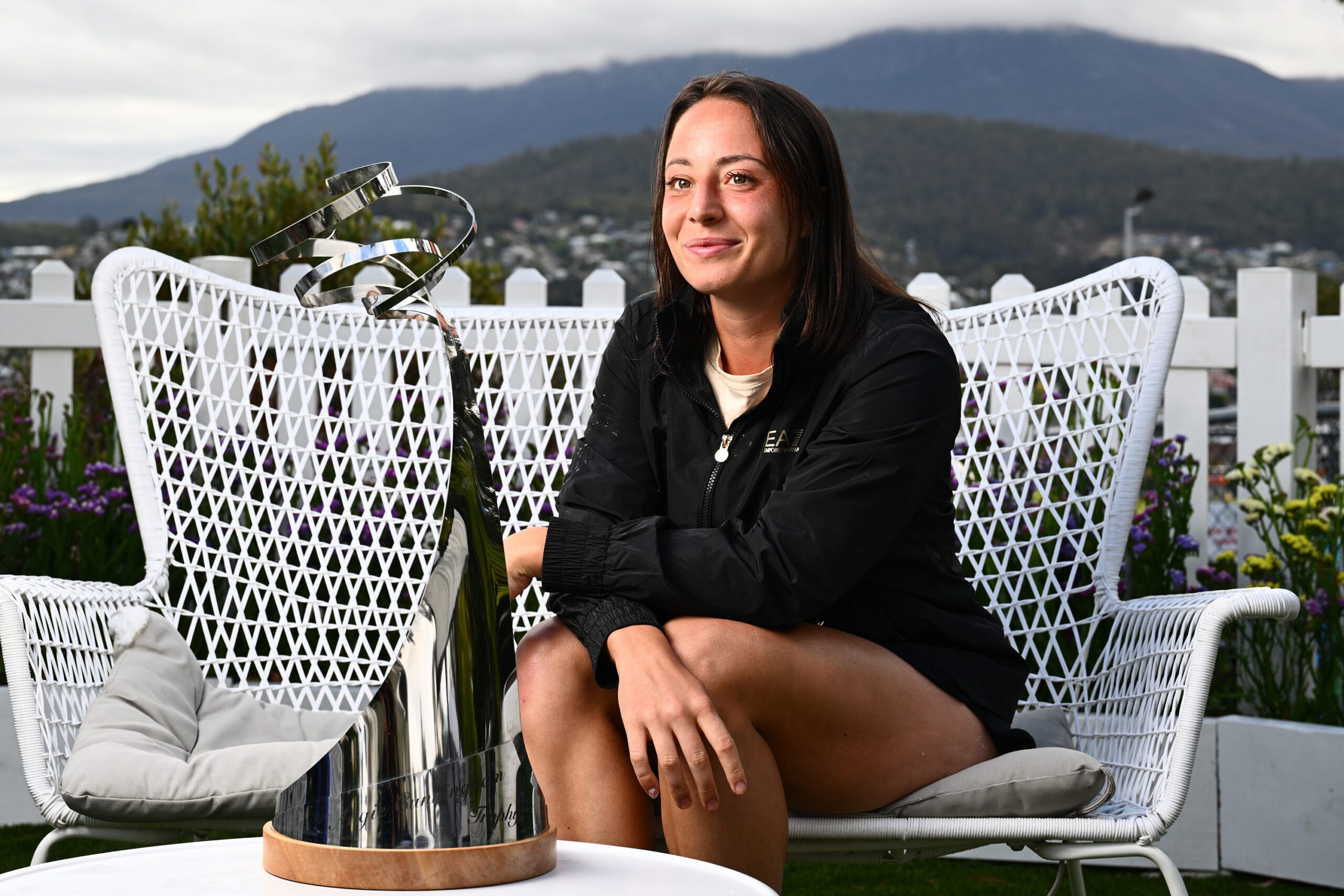 Cocciaretto, Andreeva Secure WTA Titles in Early Season Opener