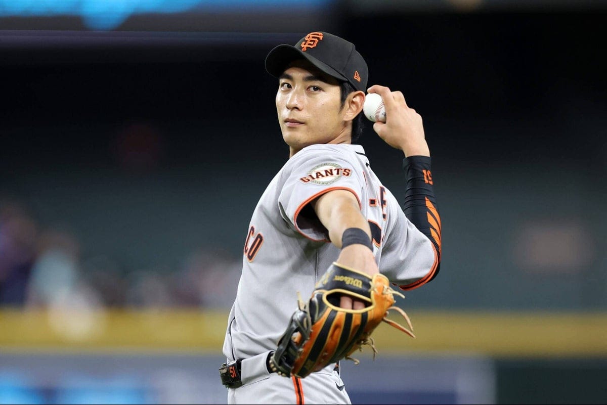 Giants Outfielder Jung Hoo Lee Briefly Detained at LAX