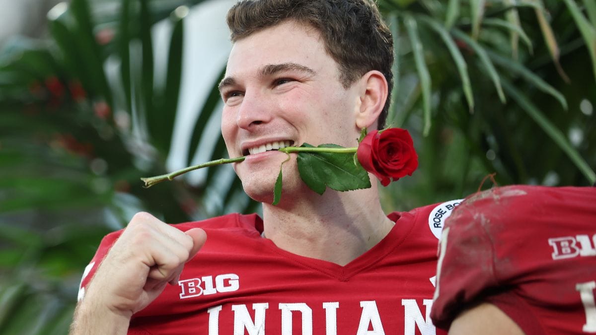 Mendoza Dynasty Crushes Elite Indiana Football Barriers