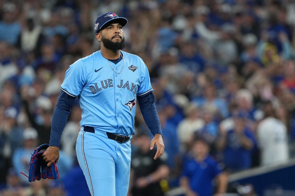 White Sox Agree to Deal with Reliever Seranthony Domínguez