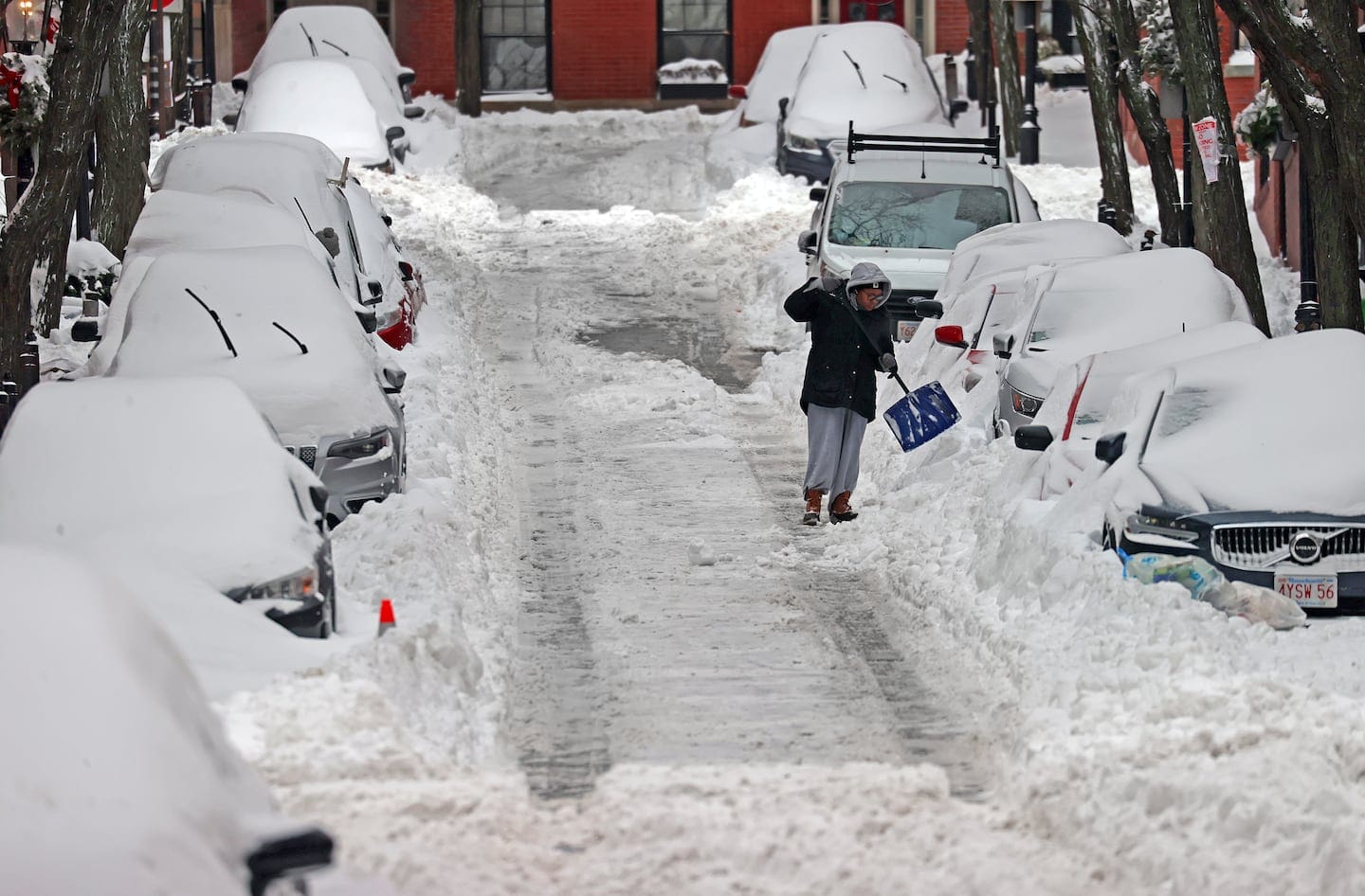 New England Buried by Largest Snowstorm in Four Years