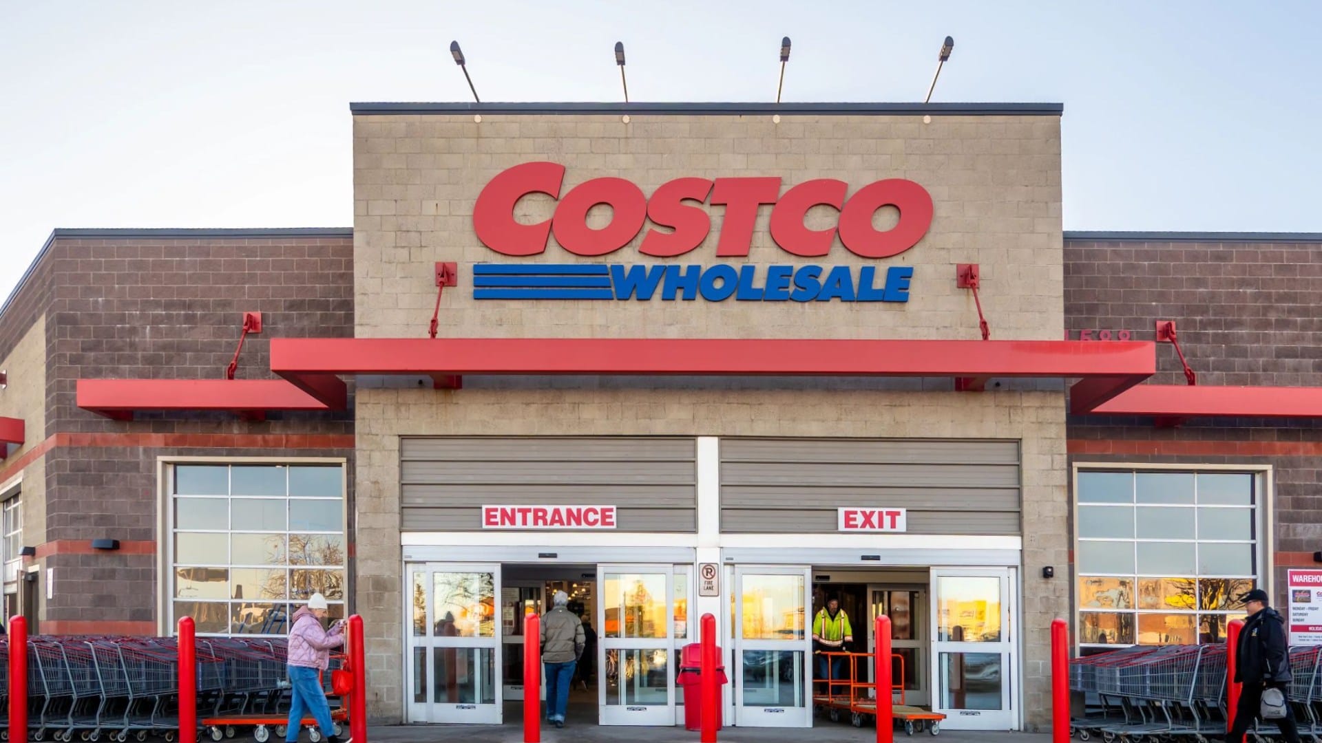 Costco Shuts All Stores: Shoppers Face Retail Uprising