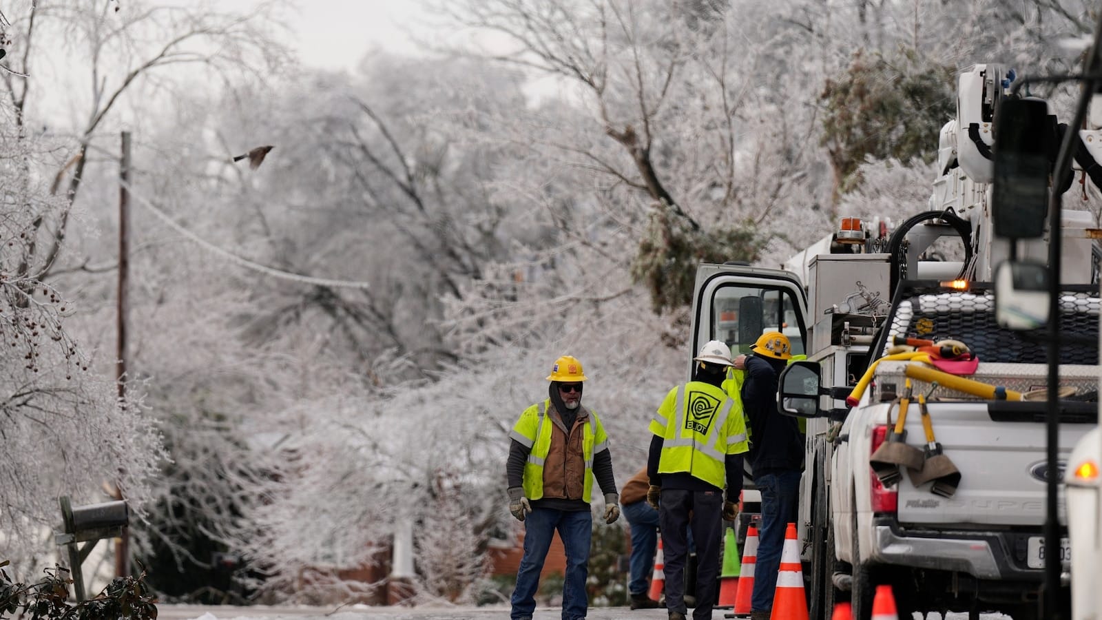Winter Storm Claims 85 Lives as Bitter Cold Grips US South