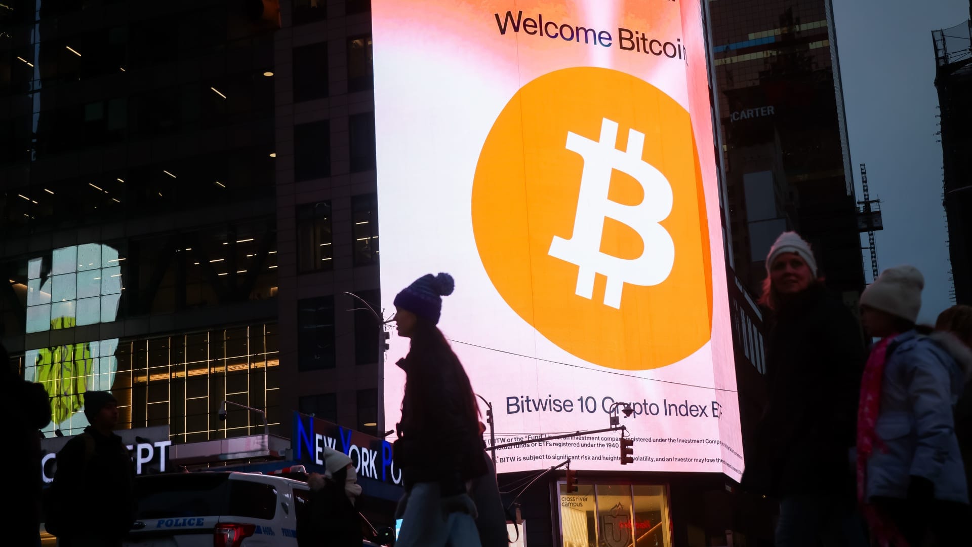 Bitcoin Price Decline Follows Week of Market Volatility and Policy Signals