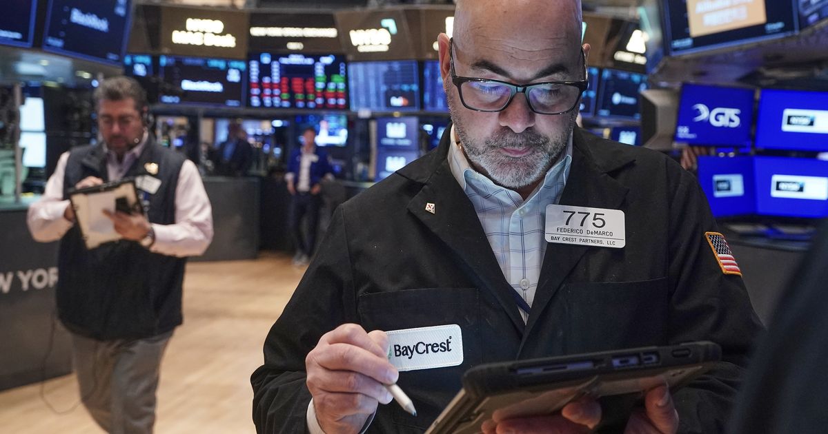 US Inflation Slows to 2.4% in January as Markets Stabilize