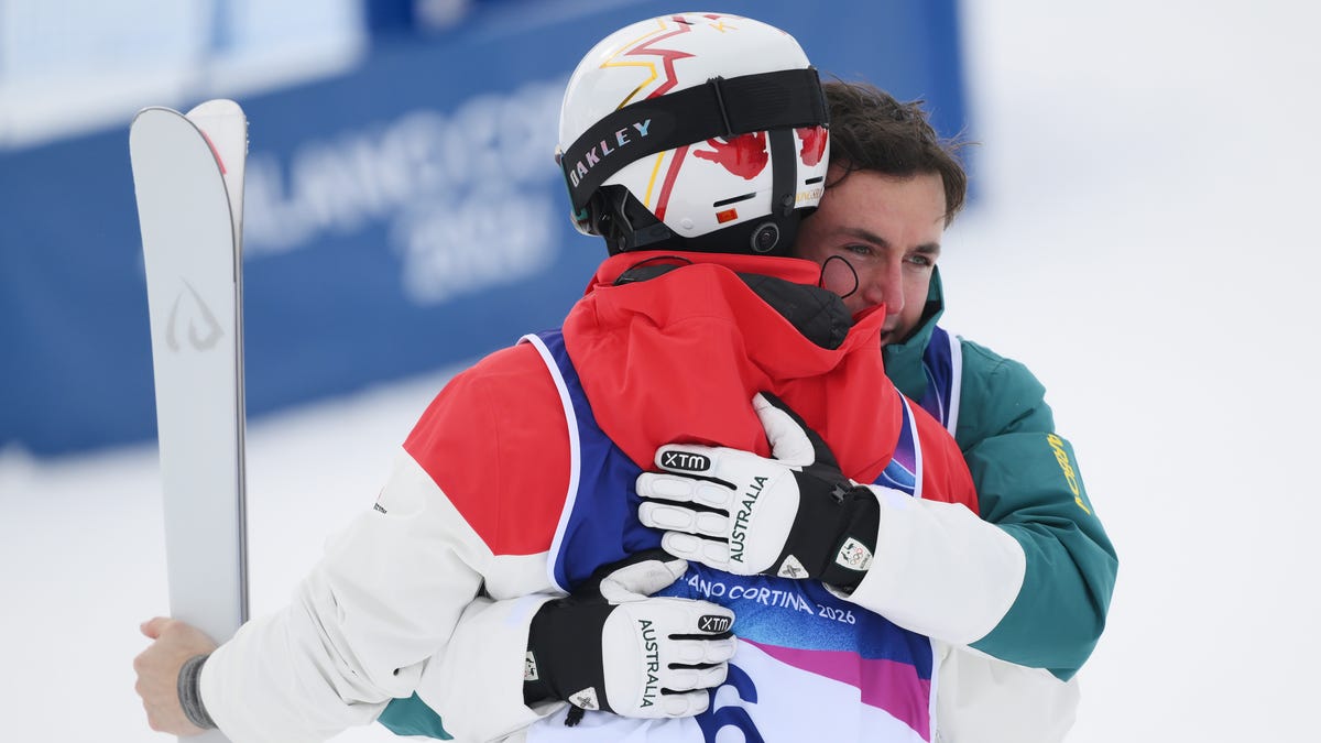 Cooper Woods Wins Moguls Gold in Historic Tiebreak