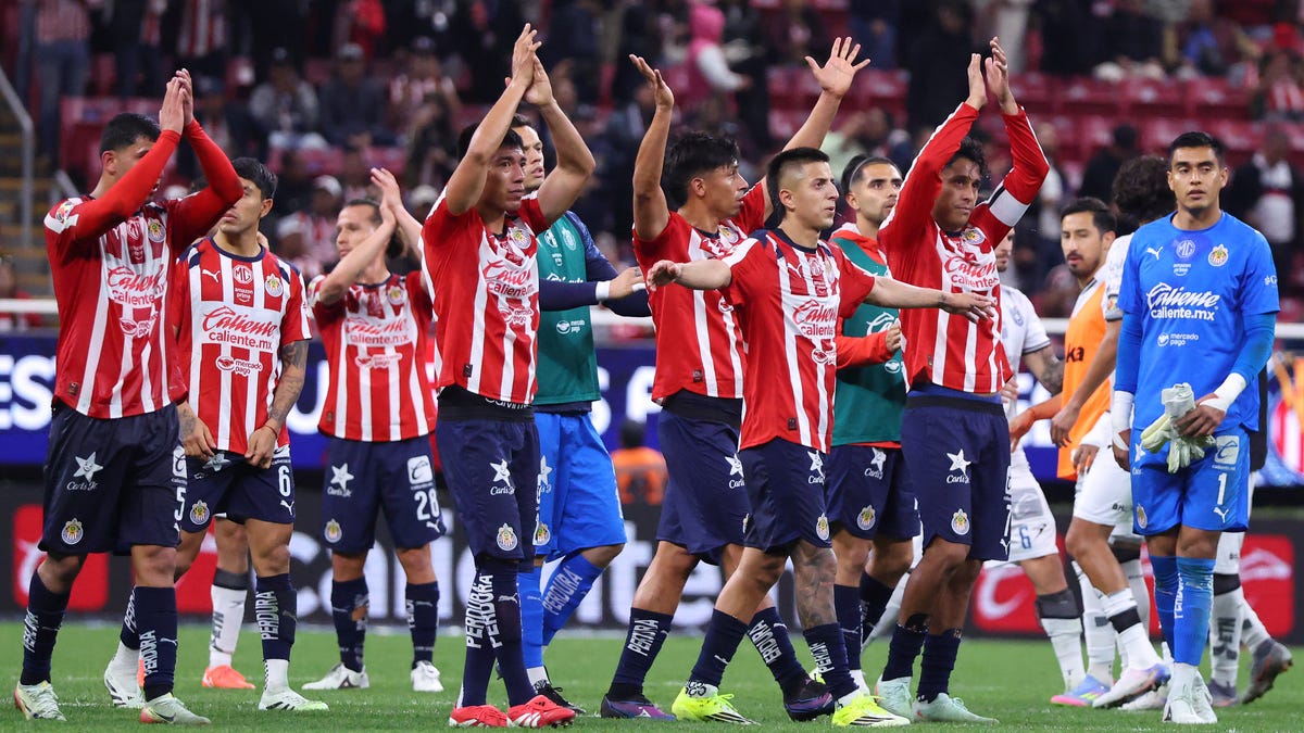 Clásico Nacional: Analyzing Chivas' Perfect 5-0 Start Against América's Resurgence