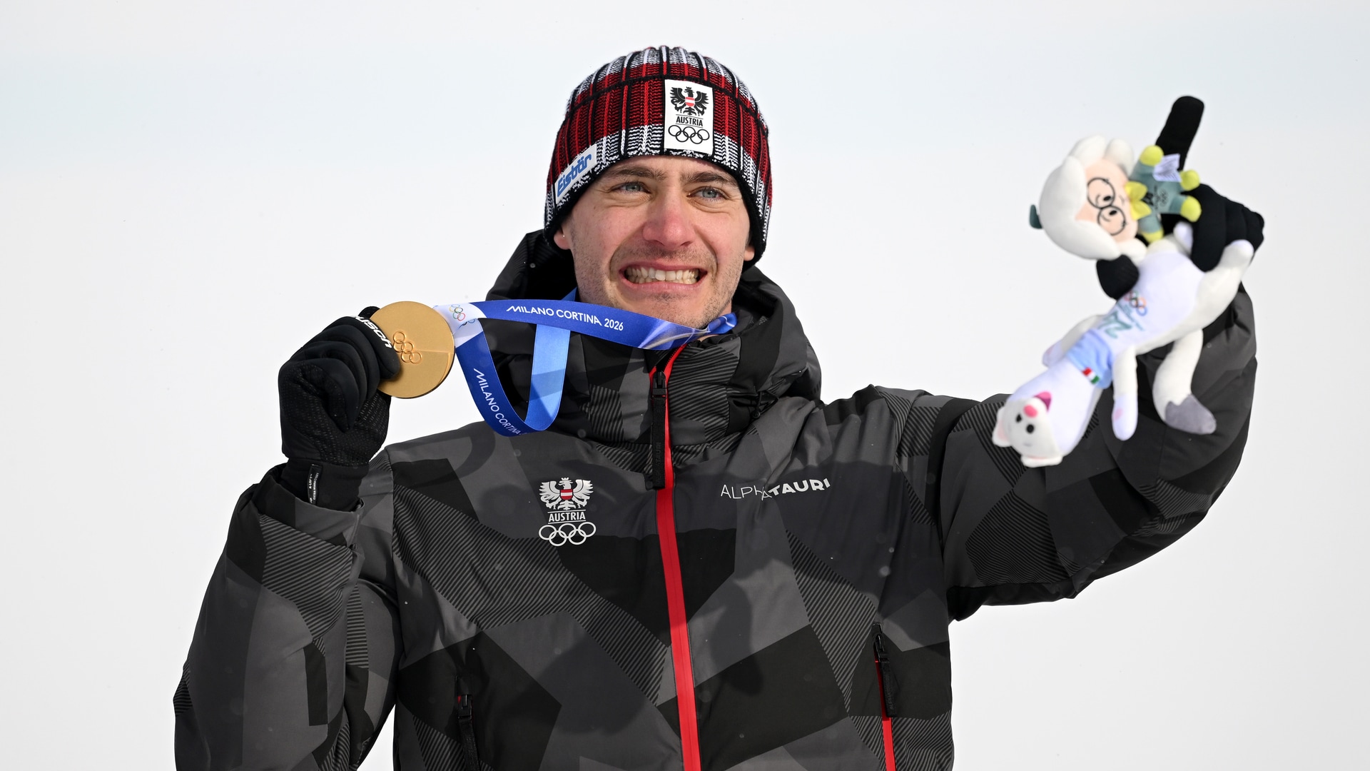 Hämmerle Defends Olympic Snowboard Cross Title: 0.03-Second Margin at Milano-Cortina 2026