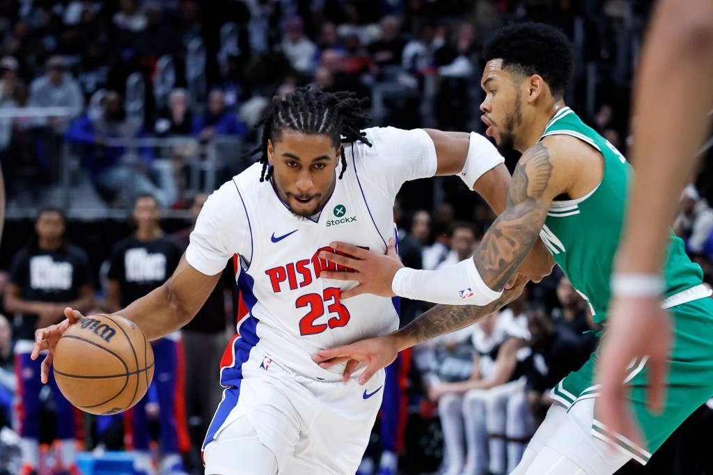 Bulls Face Integration Challenges Against Established Nuggets