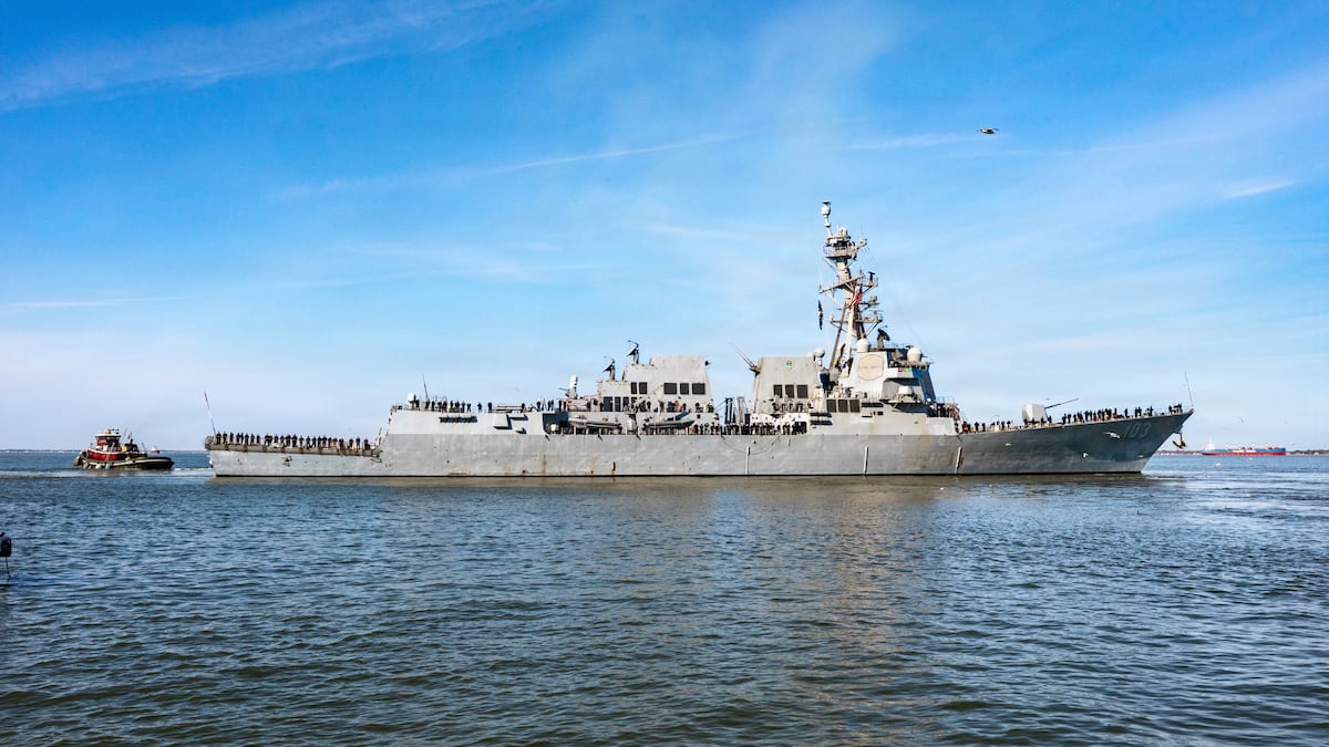 U.S. Navy Relieves USS Truxtun Commander Following Mid-Deployment Collision in Caribbean