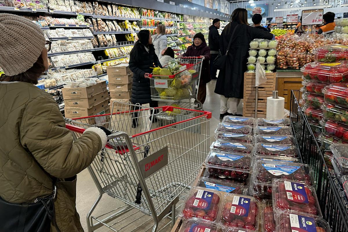US Inflation Slows to 2.4% in January as Markets Stabilize