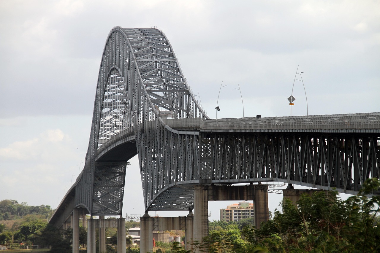 Panama Seizes Canal Ports After Supreme Court Voids CK Hutchison Contract