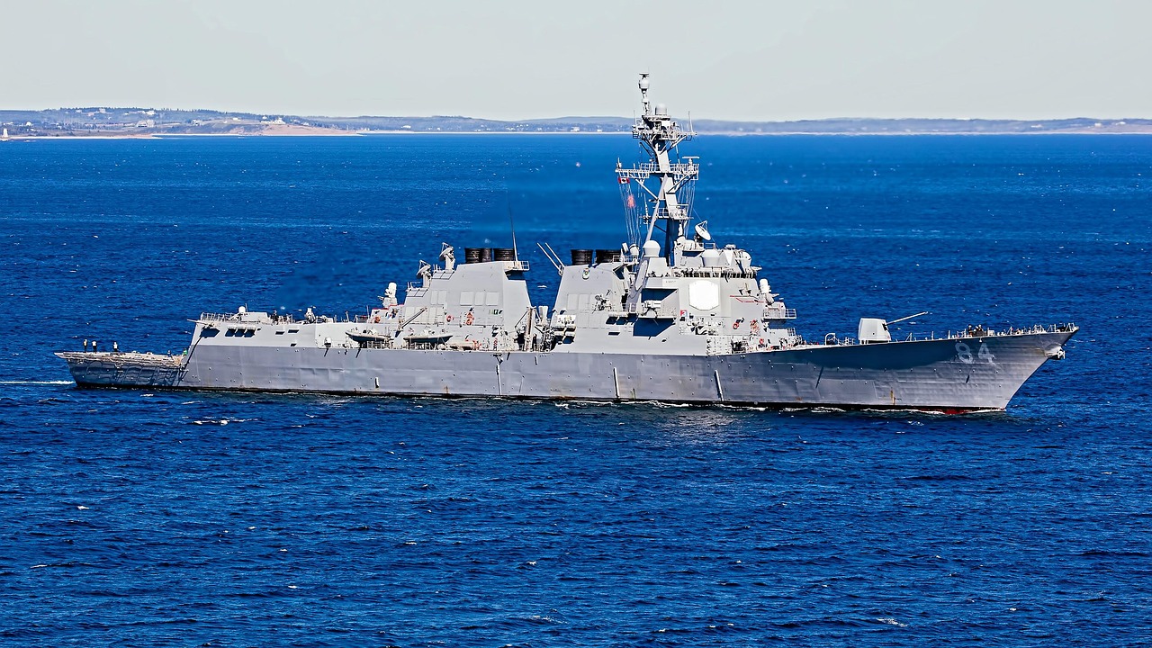 U.S. Navy Relieves USS Truxtun Commander Following Mid-Deployment Collision in Caribbean