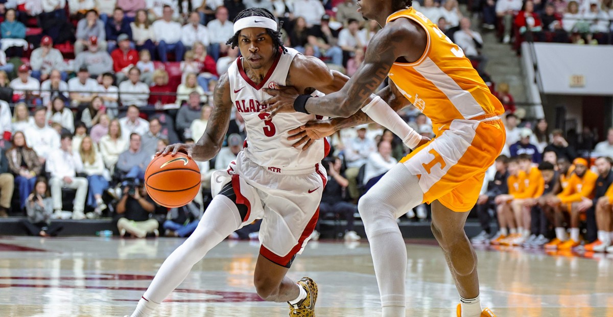 Alabama, Tennessee Face Off in Critical SEC Seeding Battle
