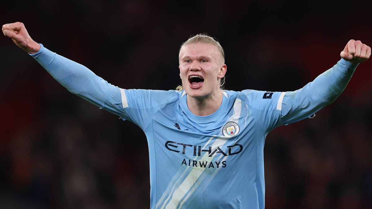 Premier League Schedule Dynamics and Squad Rotation