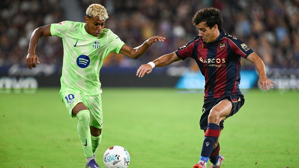 LaLiga: Barcelona Seeks Momentum and Stability Against Levante Amidst Title Race Pressure