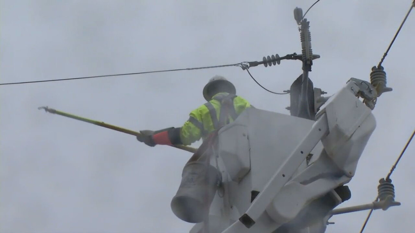 Grid Stress Test: 50 MPH Winds Expose Vulnerabilities in San Antonio’s Electrical Infrastructure