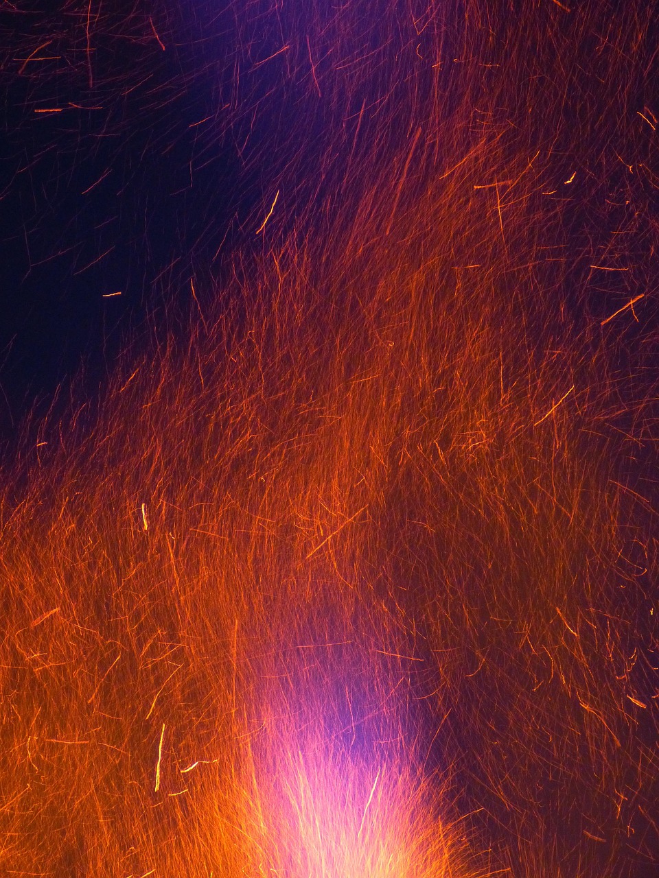 Nebraska Wildfires Force Evacuations Amid Critical Fire Conditions