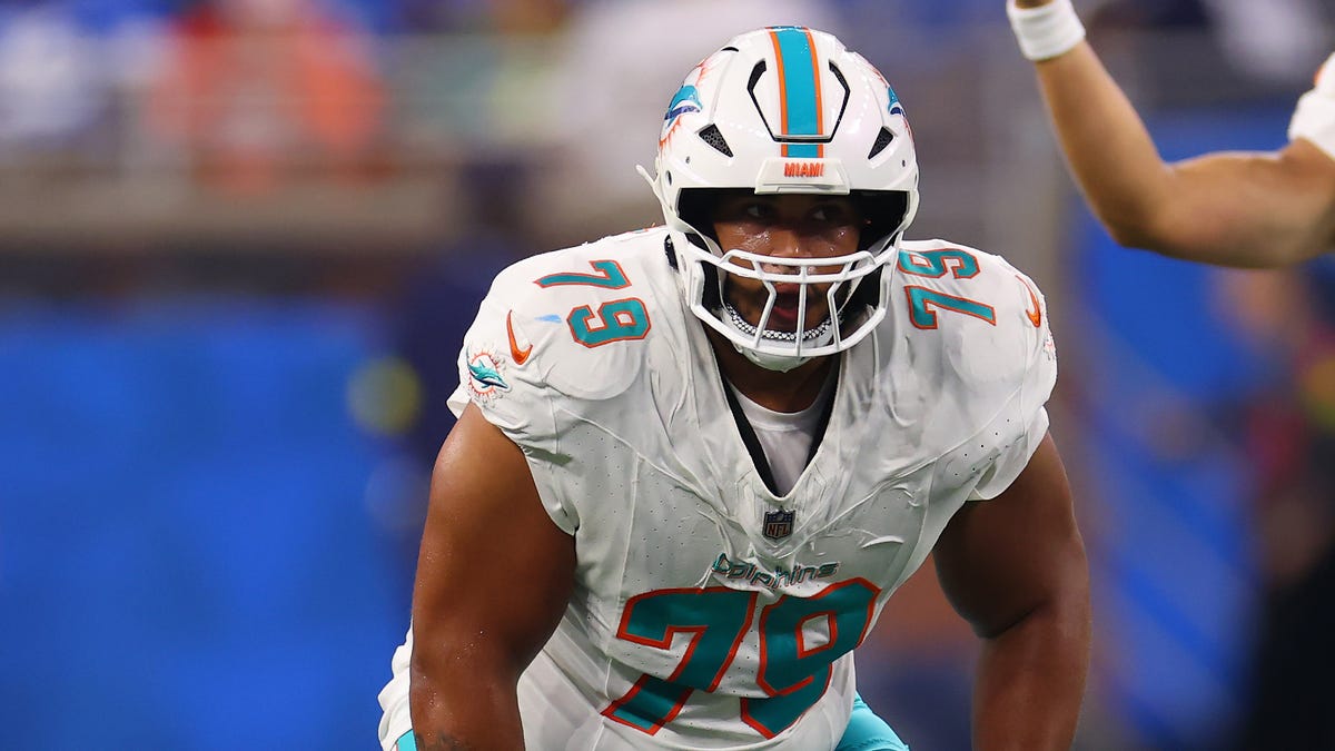 Lions Fortify Offensive Line with Larry Borom and Cade Mays Signings