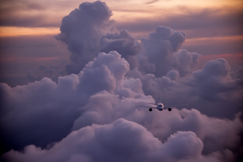 Aviation’s 2026 Pivot: Strategic China Expansion vs. Geopolitical Chokepoints