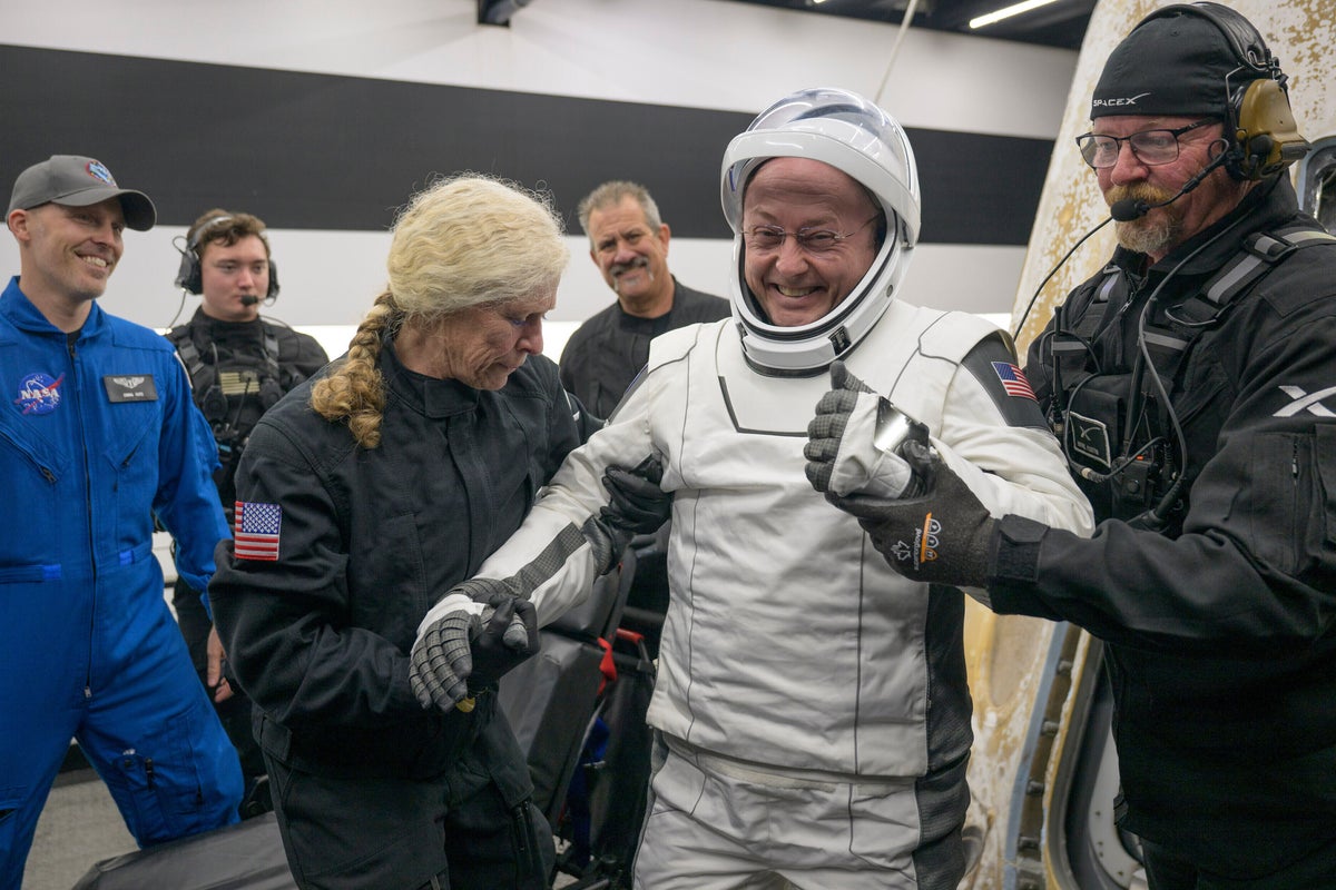 ISS Medical Evacuation: NASA's Strategic Risk Analysis of the Fincke Anomaly