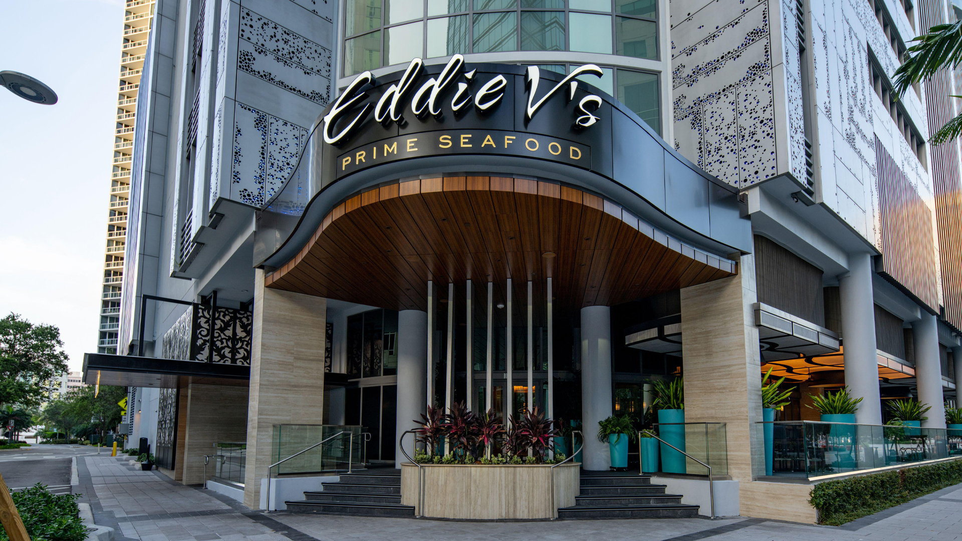 Institutionalizing Elegance: The Strategic Economics of Fine-Dining Dress Codes