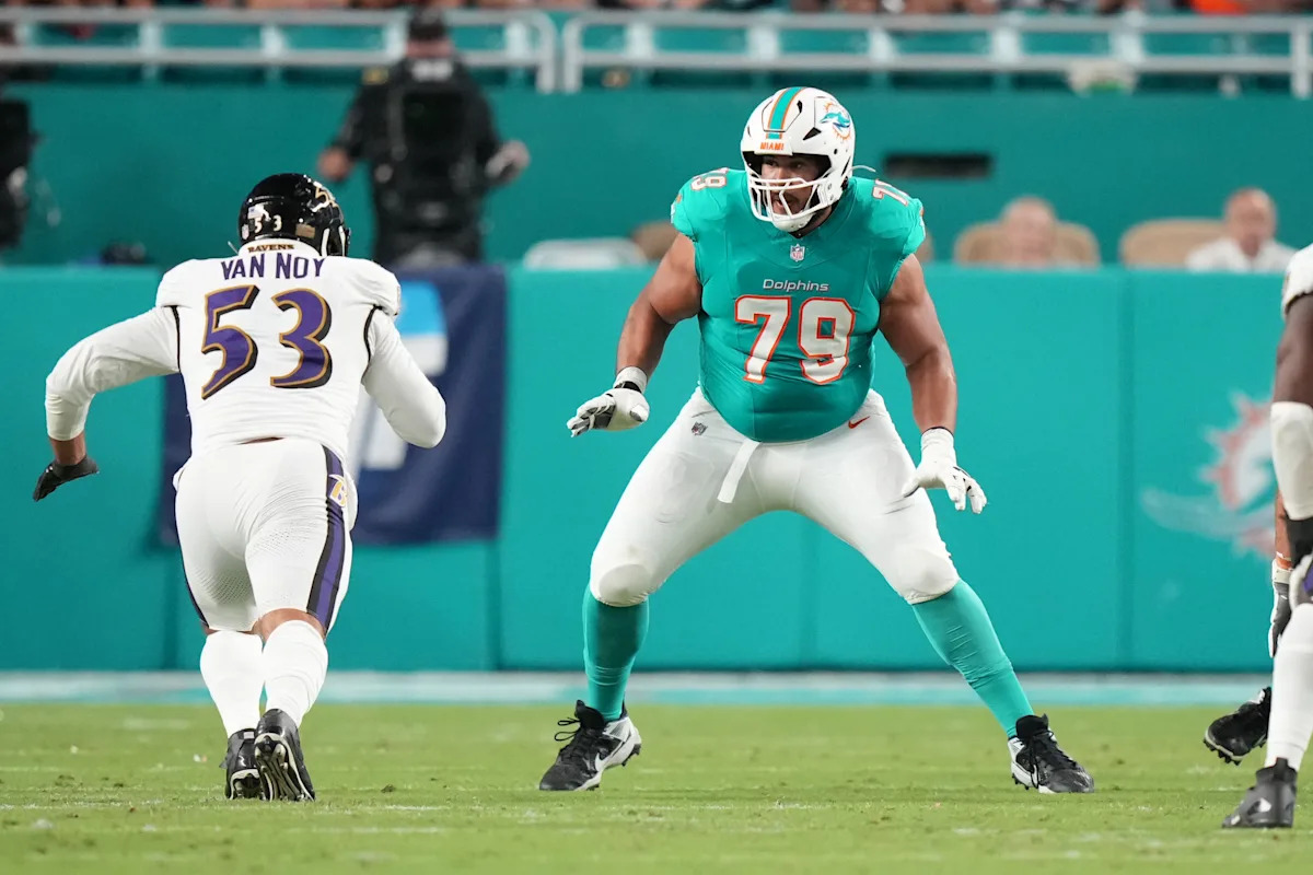 Lions Fortify Offensive Line with Larry Borom and Cade Mays Signings