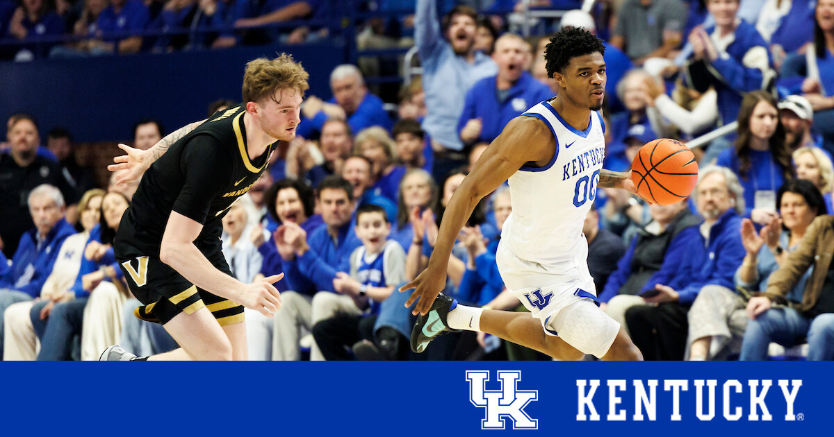 NCAA Seeding Showdown: Kentucky Hosts Top-5 Florida Amid Senior Day Pressures