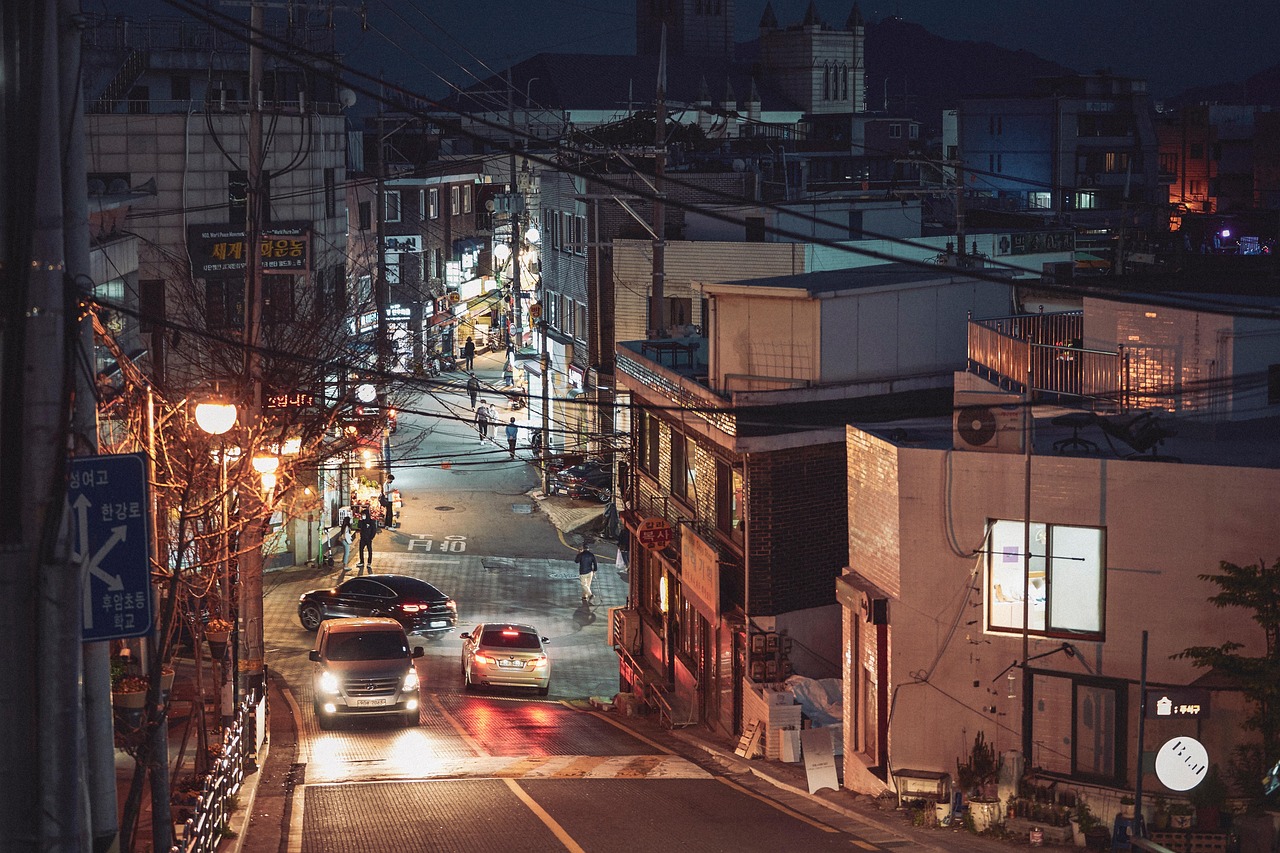 Kospi's Volatility Paradox: Oil Shocks & Tech Concentration Challenge South Korea's Top Market