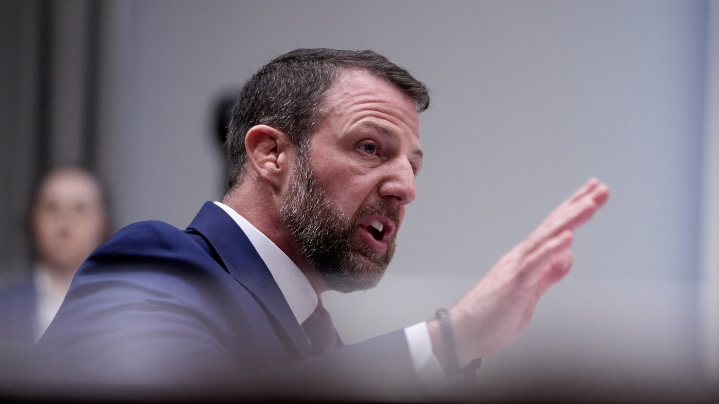 Markwayne Mullin Confirmed as DHS Secretary Amidst Fiscal Paralysis